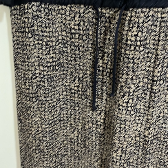 Dress - Picture 9 of 9